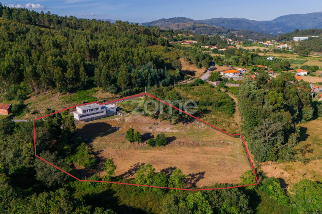 Moradia T3 para Venda em Serzedelo Foto 5