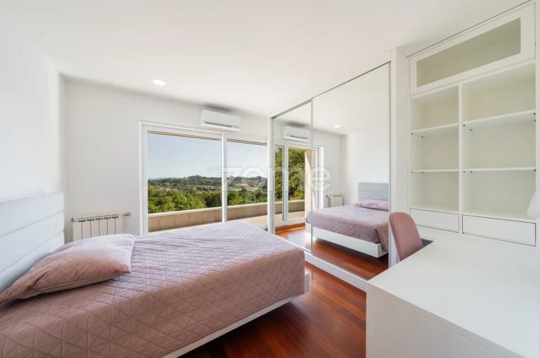 Moradia T3 para Venda em Serzedelo Foto 28