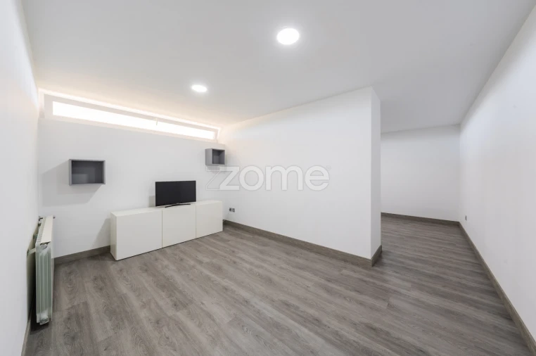 Moradia T3 para Venda em Serzedelo Foto 50