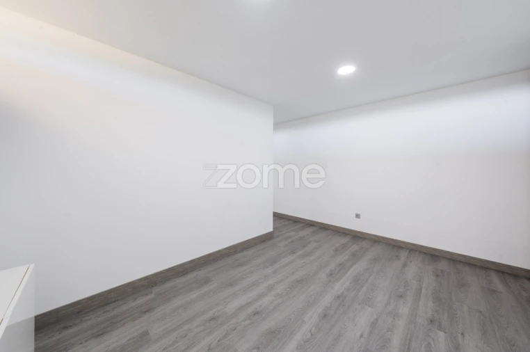 Moradia T3 para Venda em Serzedelo Foto 51