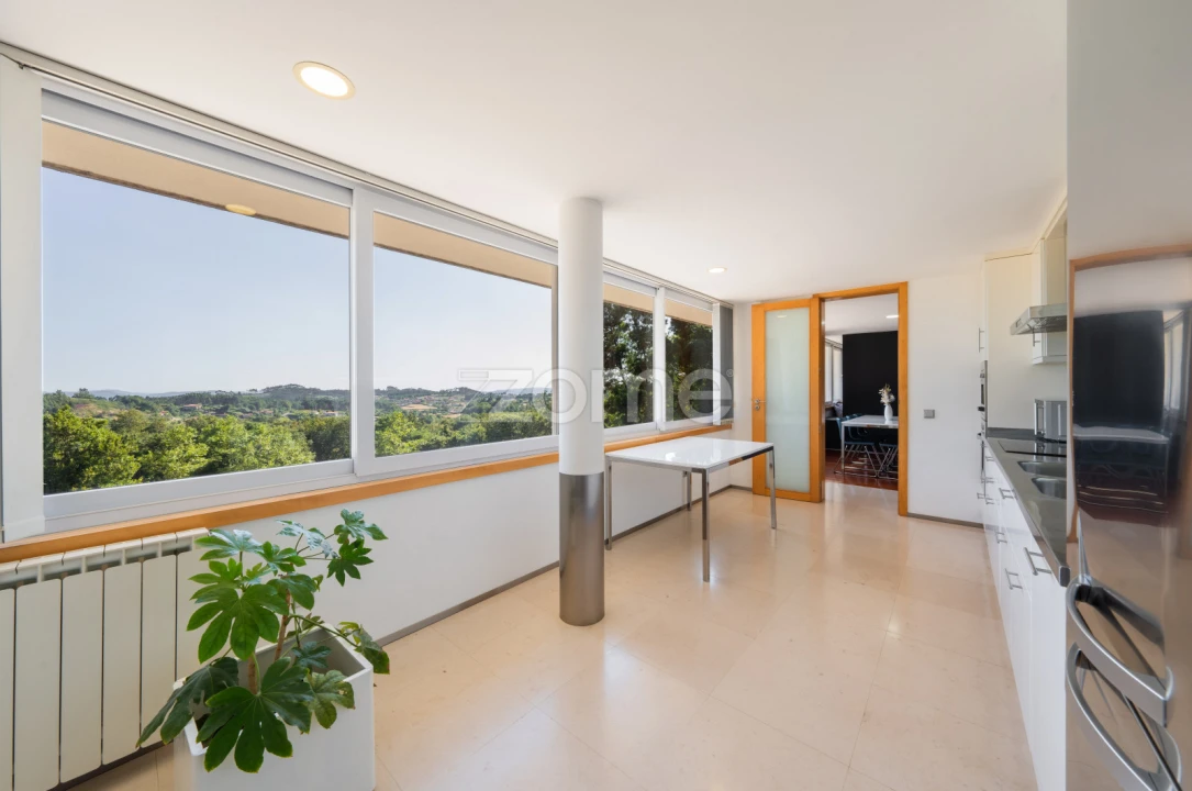 Moradia T3 para Venda em Serzedelo Foto 18