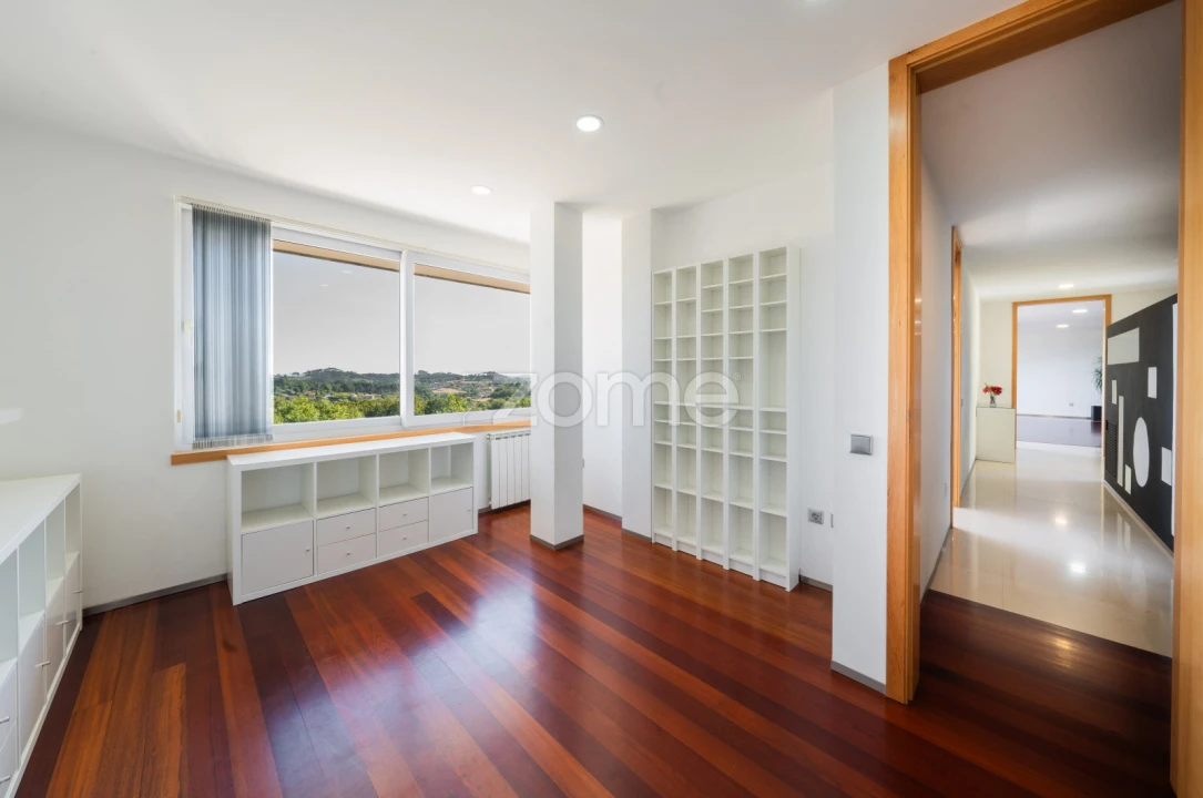 Moradia T3 para Venda em Serzedelo Foto 23