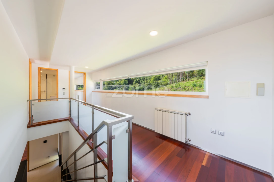 Moradia T3 para Venda em Serzedelo Foto 28