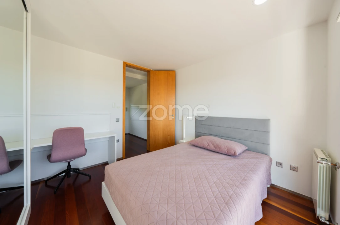 Moradia T3 para Venda em Serzedelo Foto 31