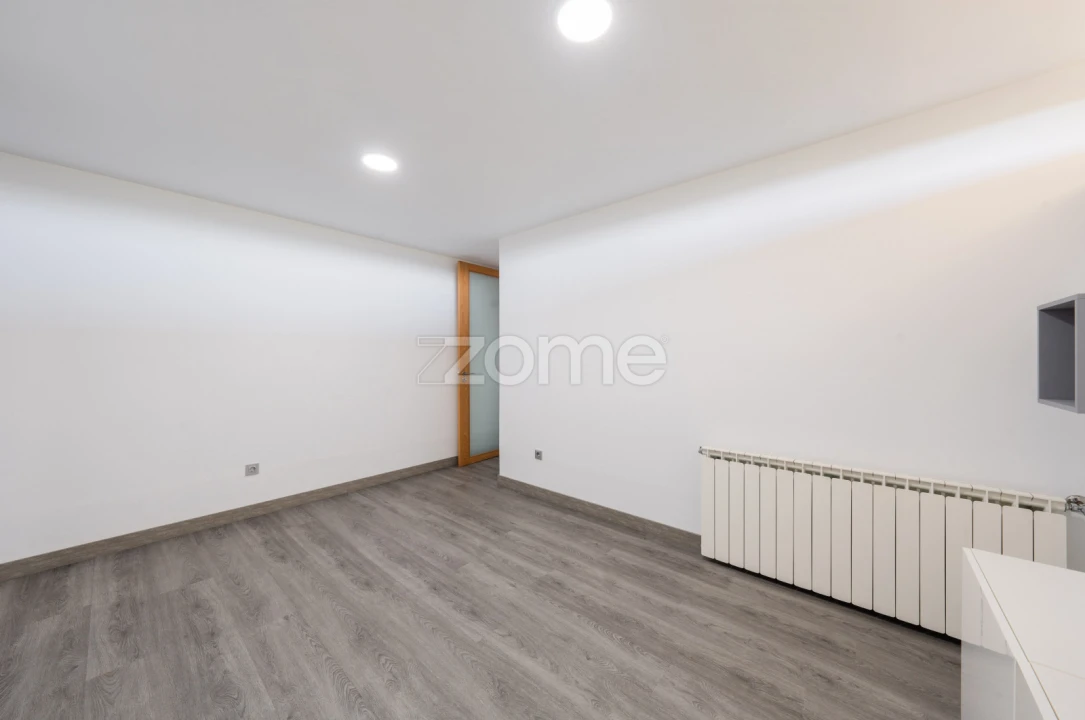 Moradia T3 para Venda em Serzedelo Foto 53