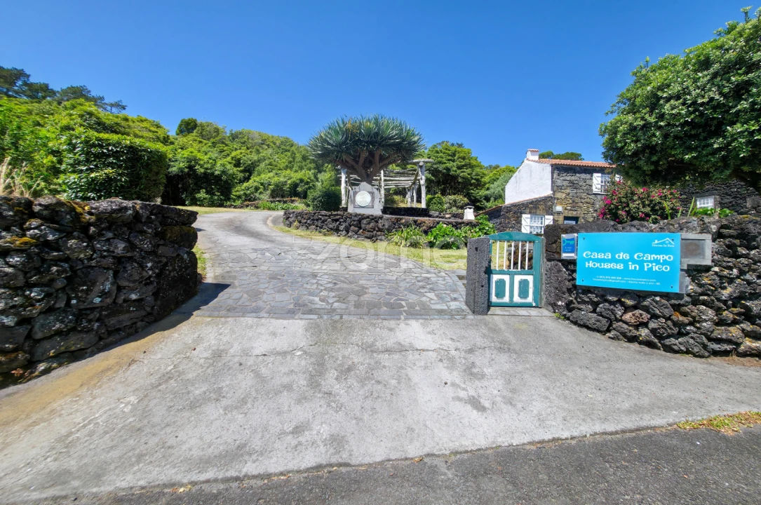 Moradia T4 para Venda em Prainha Foto 2