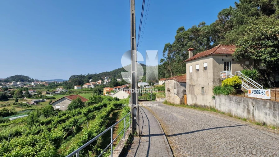 Moradia T2 para Venda em Astromil Foto 3