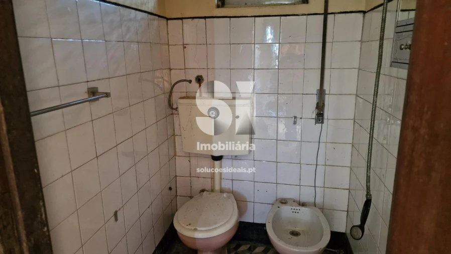 Moradia T2 para Venda em Astromil Foto 13