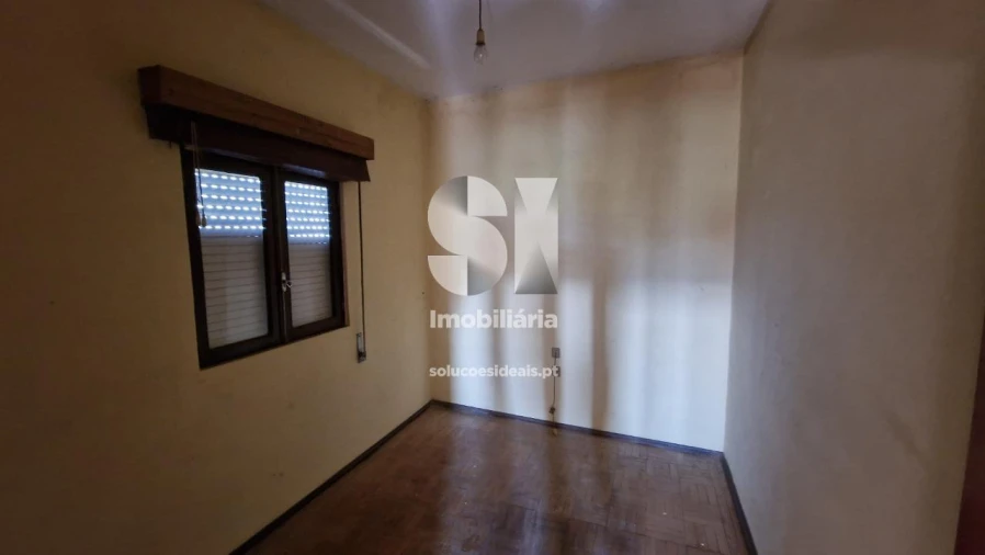 Moradia T2 para Venda em Astromil Foto 17