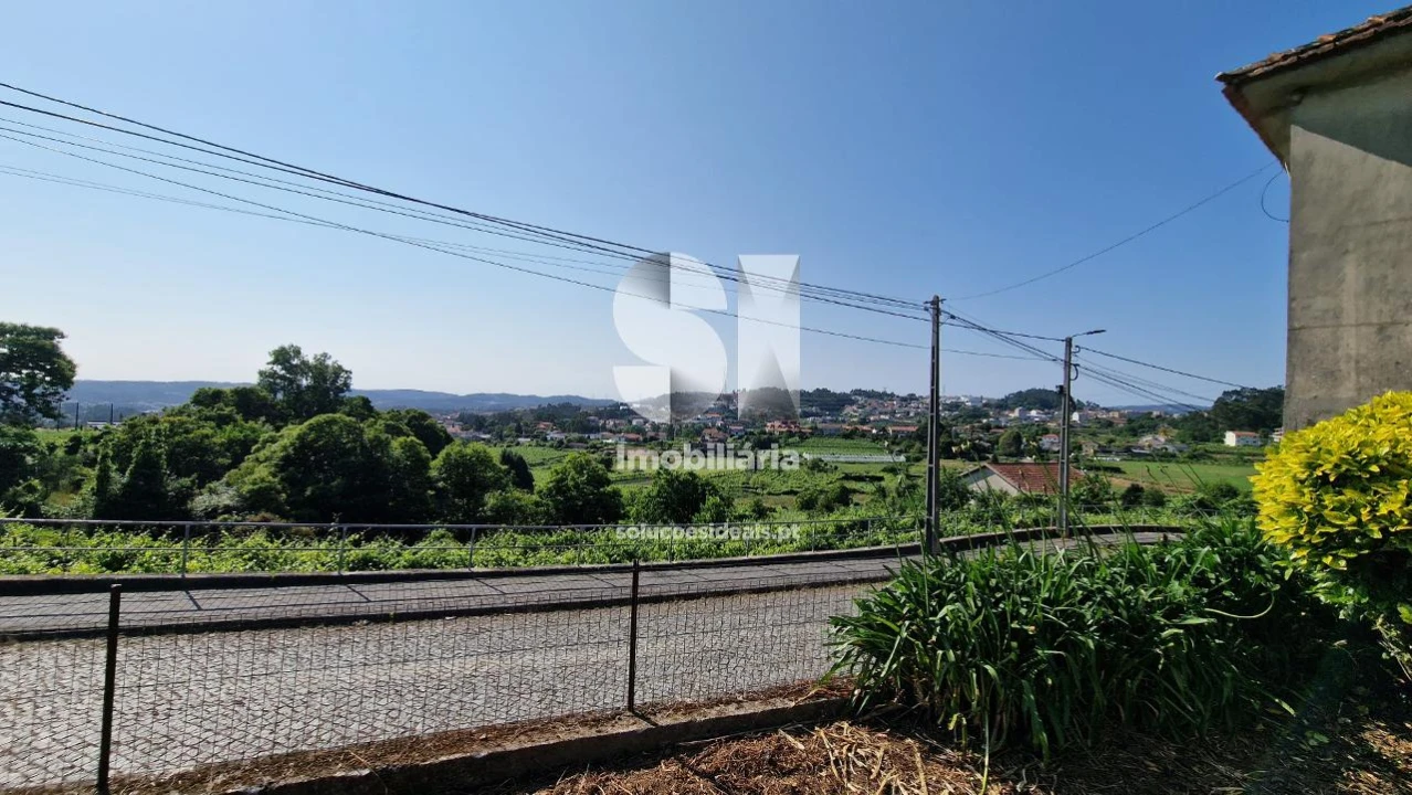 Moradia T2 para Venda em Astromil Foto 36