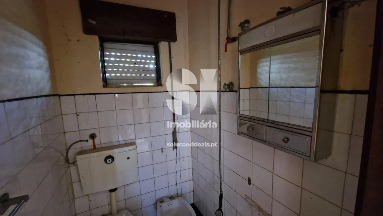 Moradia T2 para Venda em Astromil Foto 14