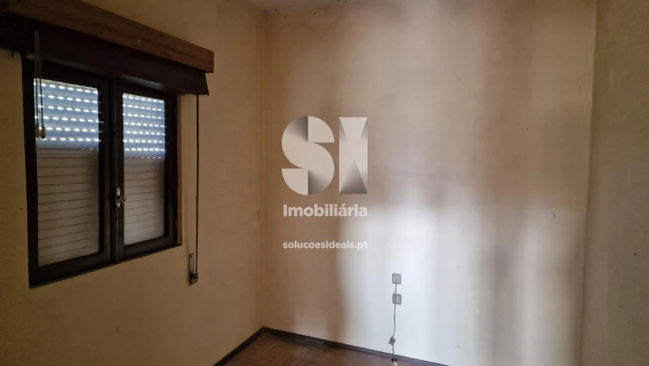 Moradia T2 para Venda em Astromil Foto 16