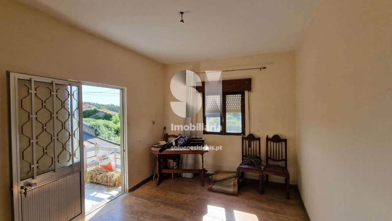 Moradia T2 para Venda em Astromil Foto 9