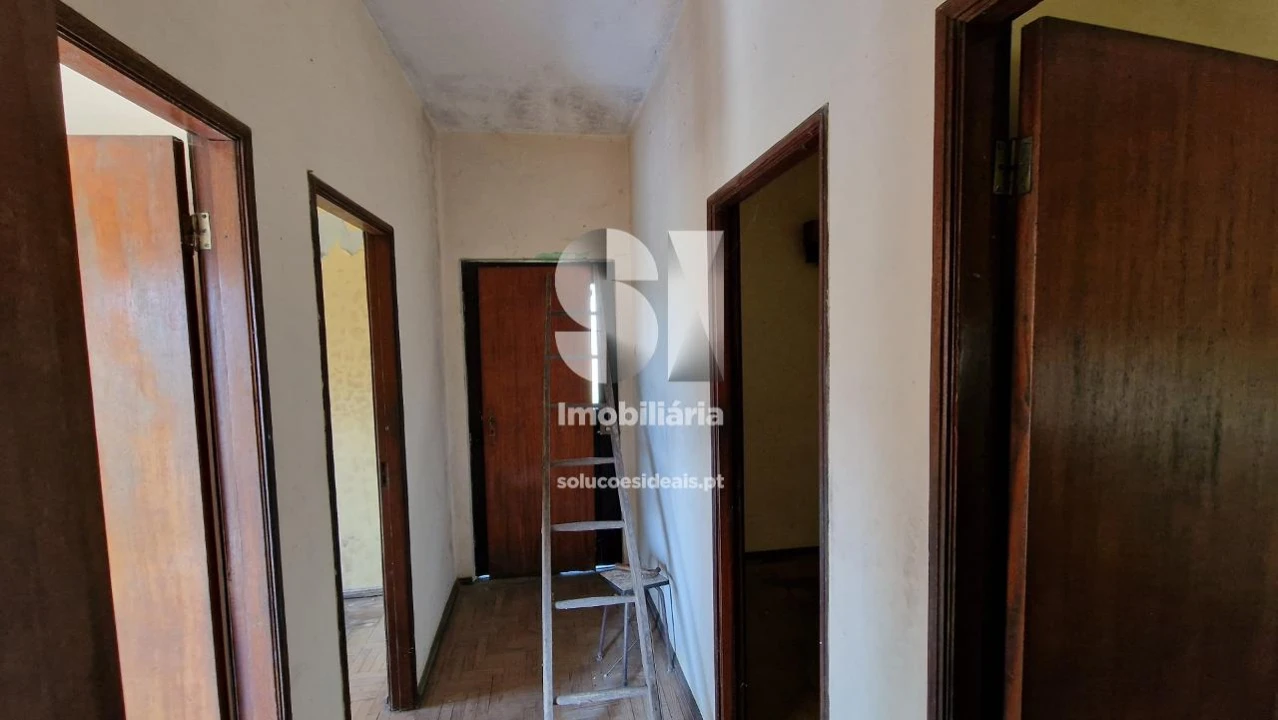 Moradia T2 para Venda em Astromil Foto 11
