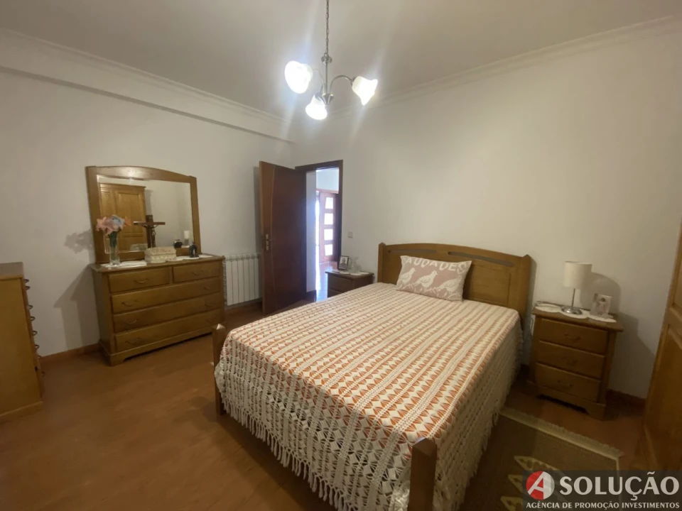 Moradia T2 para Venda em Barro Foto 21