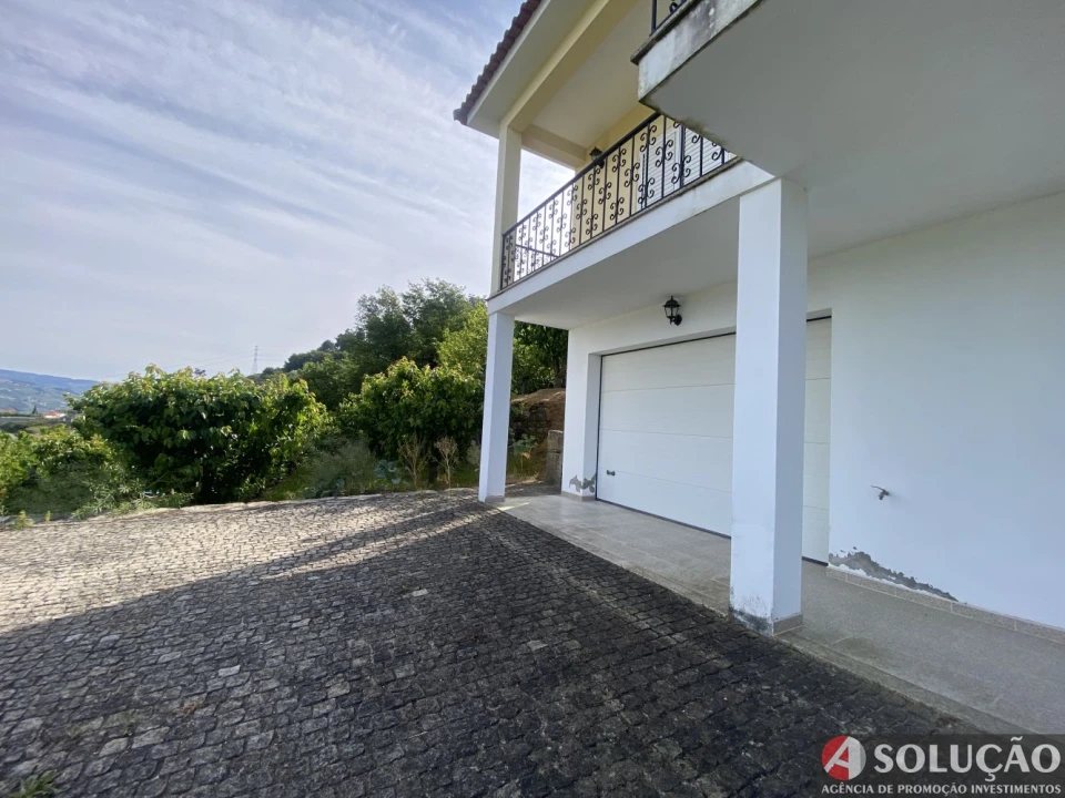 Moradia T2 para Venda em Barro Foto 5