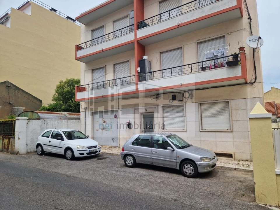 Loja para Arrendamento em Mina de Água Foto 19