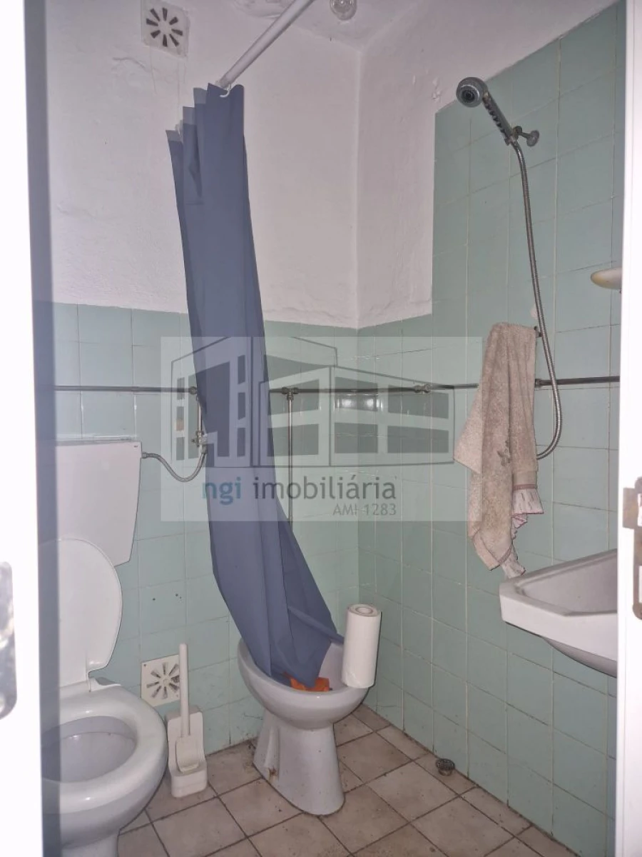 Loja para Arrendamento em Mina de Água Foto 13