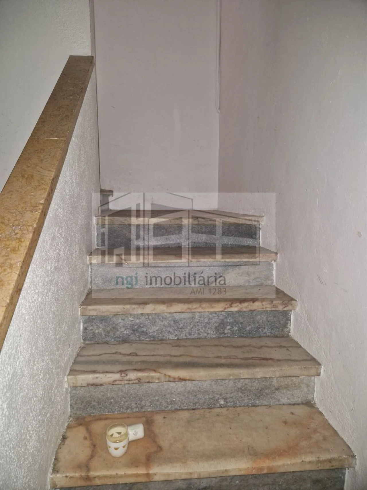 Loja para Arrendamento em Mina de Água Foto 10