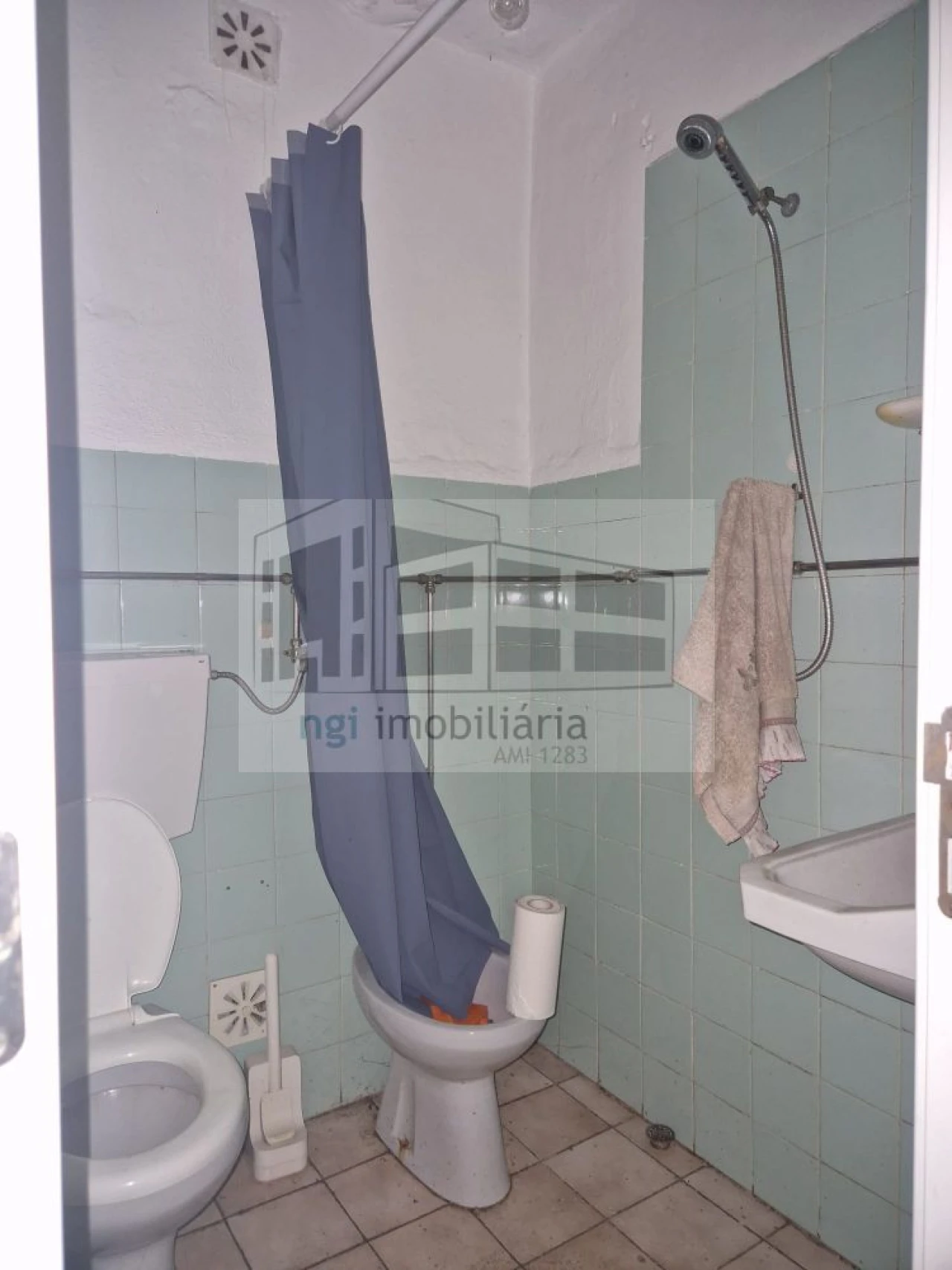 Loja para Arrendamento em Mina de Água Foto 13