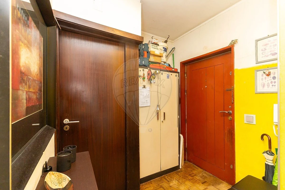 Apartamento T2 para Venda em Cedofeita, Santo Ildefonso, Sé, Miragaia, São Nicolau e Vitória Foto 4