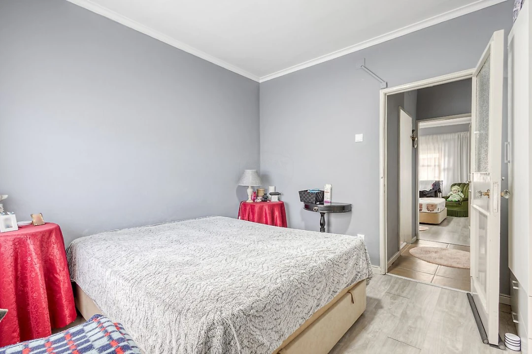 Prédio para Venda em Mafamude e Vilar do Paraíso Foto 18