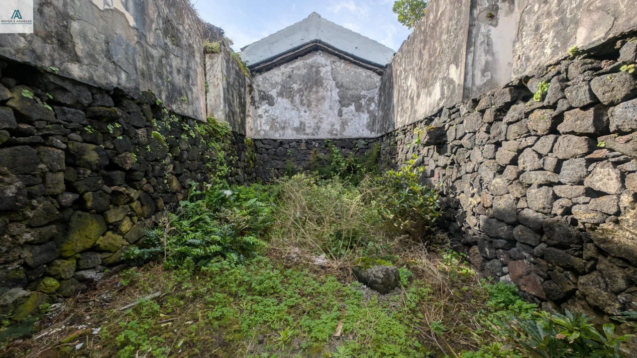 Moradia T5 para Venda em Santo Antonio Foto 35