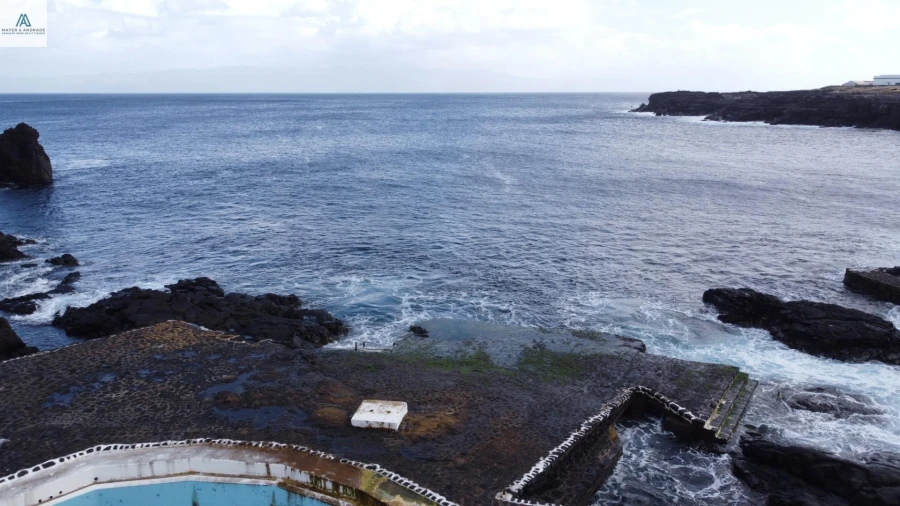 Moradia T5 para Venda em Santo Antonio Foto 8