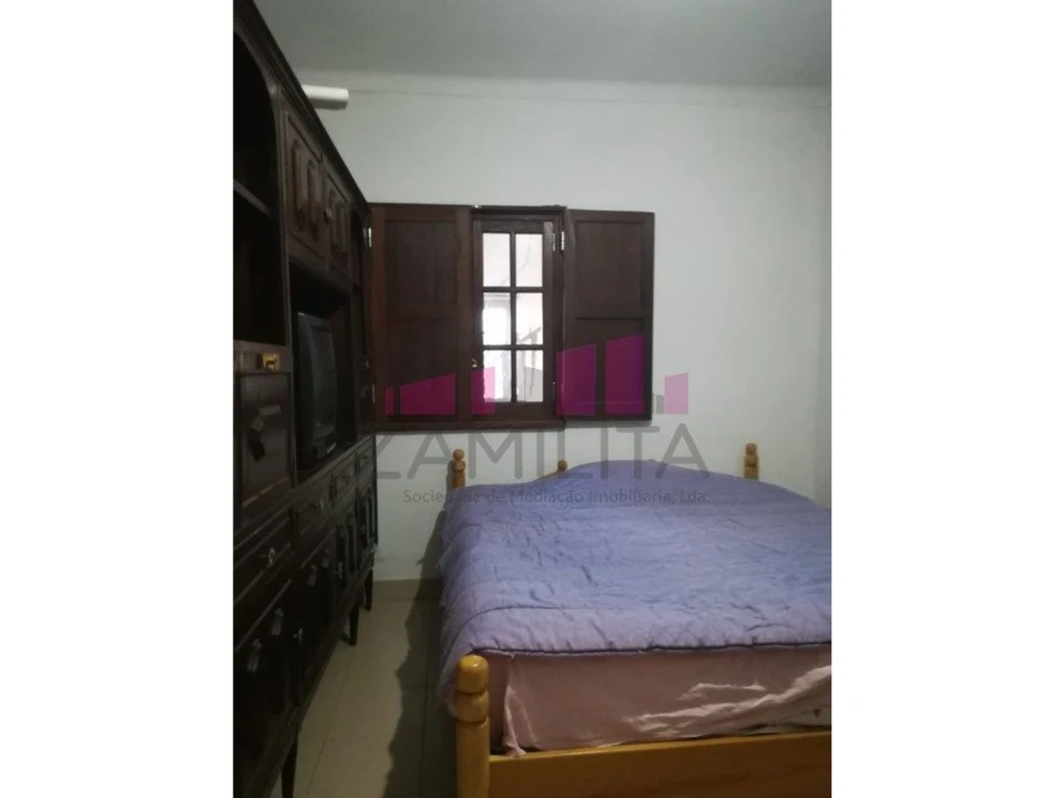 Moradia T3 para Venda em Odivelas Foto 7