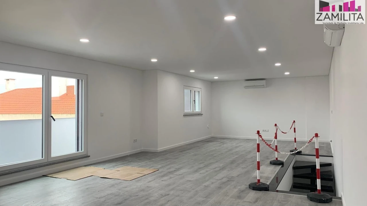 Apartamento T2 para Venda em Seixal, Arrentela e Aldeia de Paio Pires Foto 6