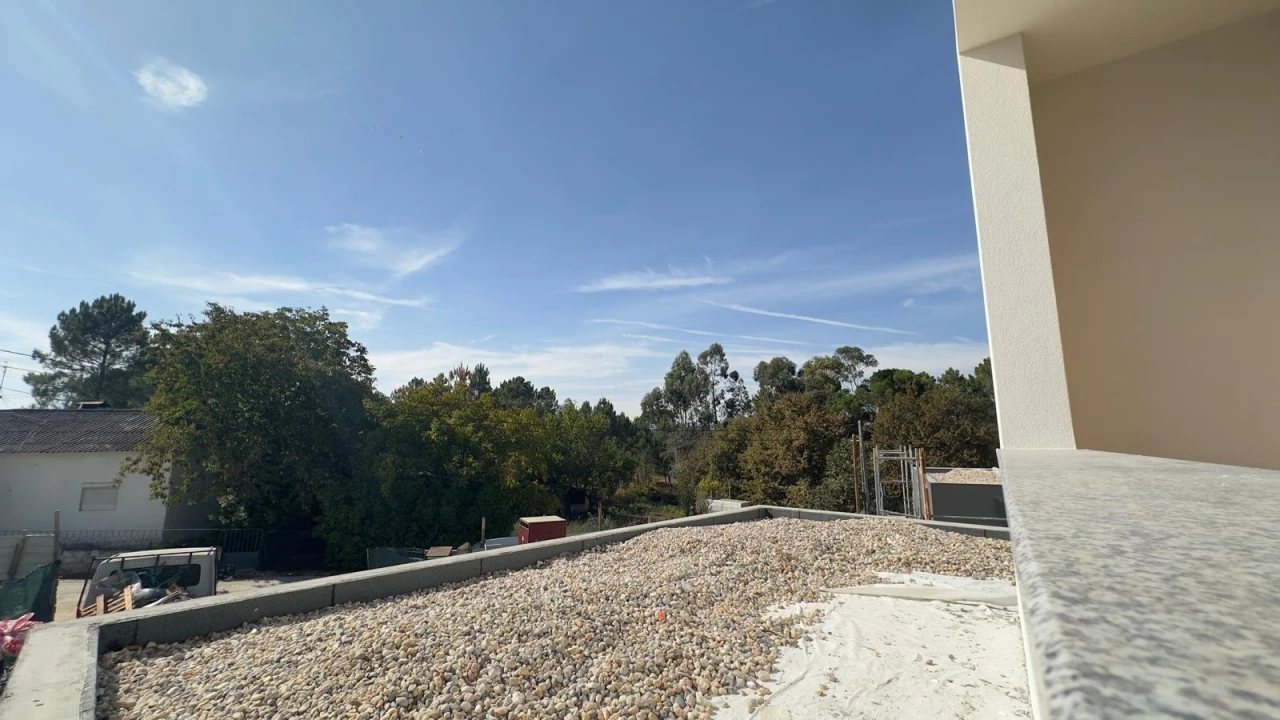 Moradia T3 para Venda em São João de Lourosa Foto 31
