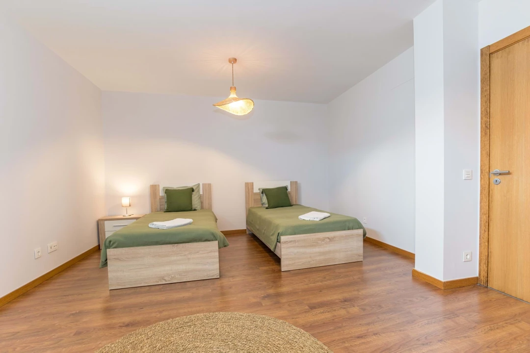 Apartamento T2 para Venda em São Teotónio Foto 14