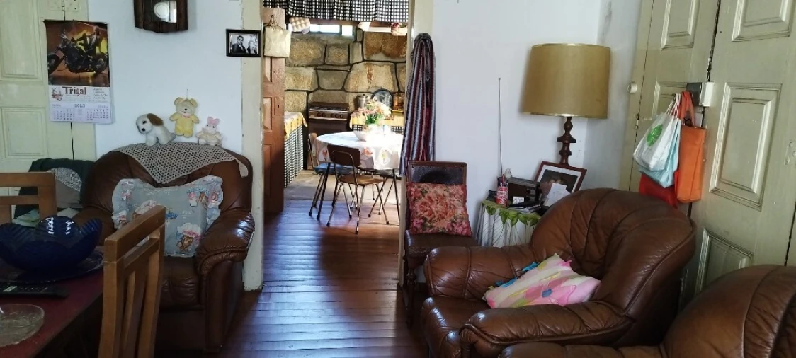 Moradia T4 para Venda em Ferreiros de Tendais Foto 5