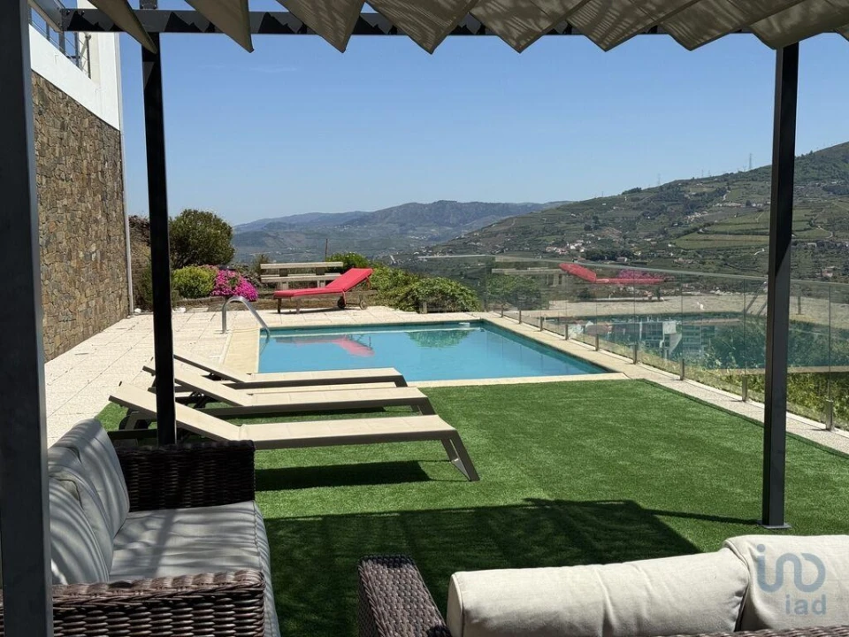 Moradia T4 para Venda em Gestaço Foto 3