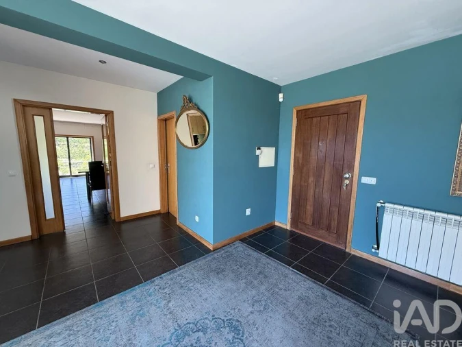 Moradia T4 para Venda em Gestaço Foto 22