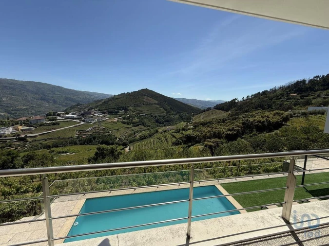 Moradia T4 para Venda em Gestaço Foto 9