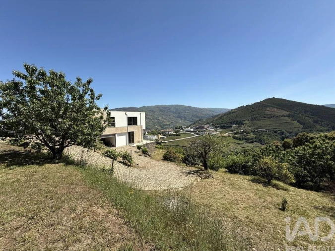 Moradia T4 para Venda em Gestaço Foto 28