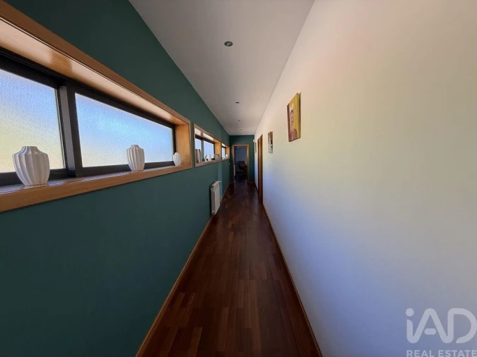 Moradia T4 para Venda em Gestaço Foto 23