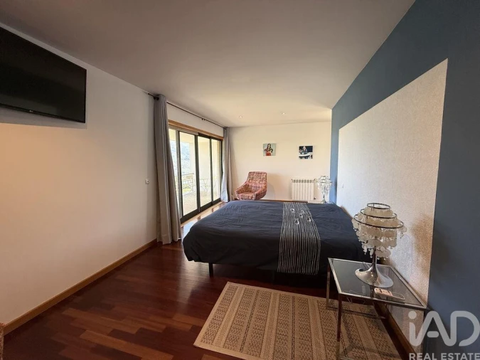 Moradia T4 para Venda em Gestaço Foto 17