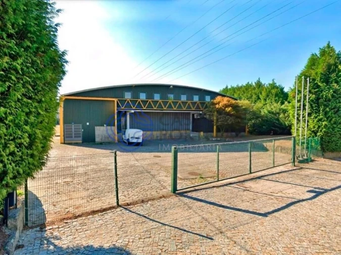 Armazém para Venda em Gião Foto 1