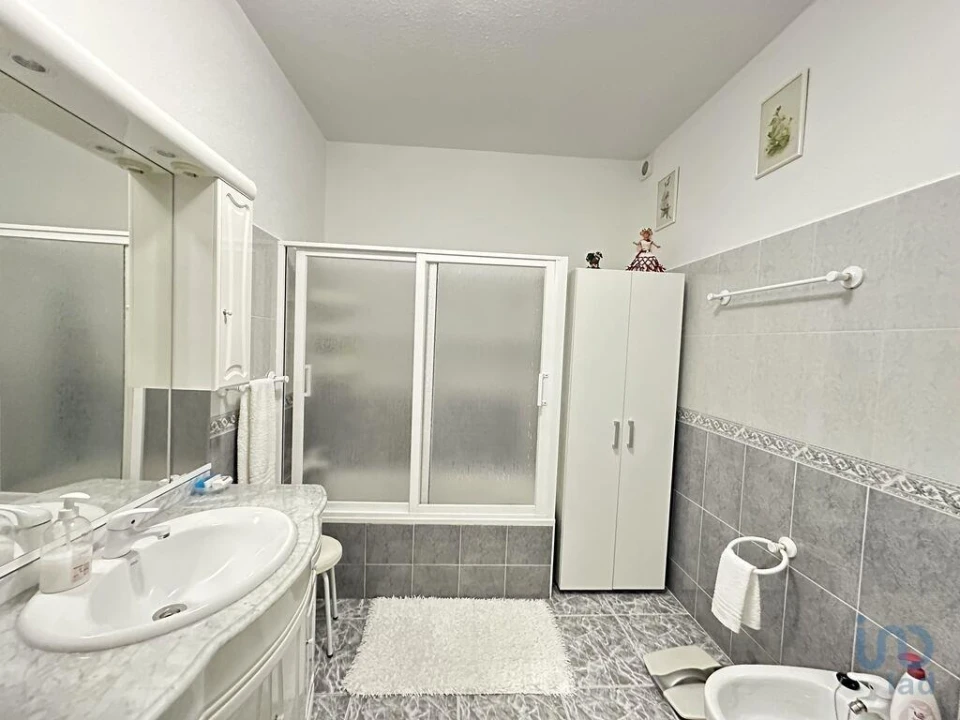 Moradia T4 para Venda em São Pedro de Rio Seco Foto 14