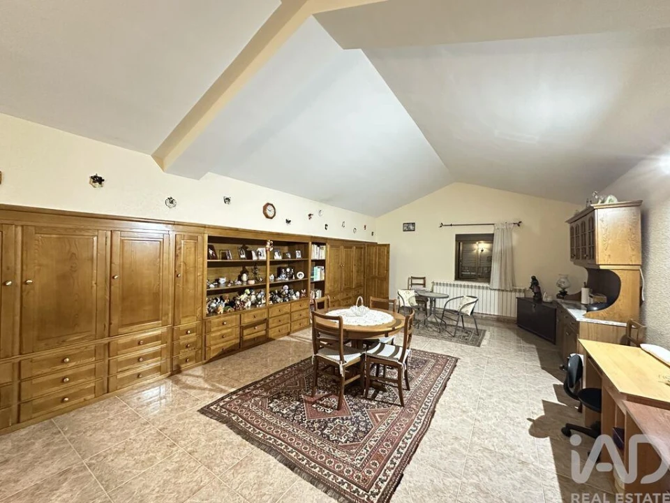 Moradia T4 para Venda em São Pedro de Rio Seco Foto 16