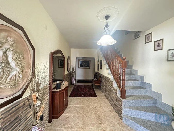 Moradia T4 para Venda em São Pedro de Rio Seco Foto 12