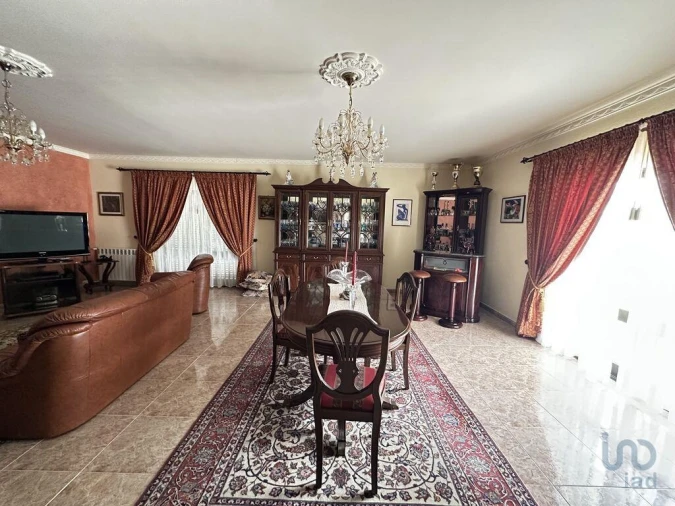 Moradia T4 para Venda em São Pedro de Rio Seco Foto 7