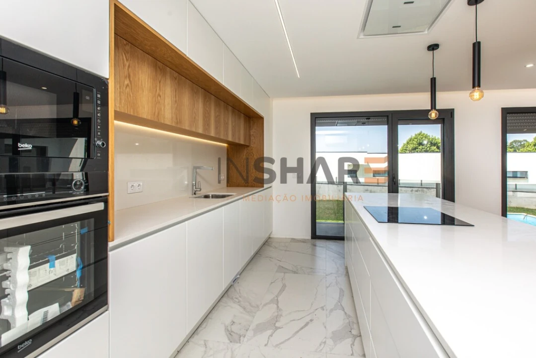 Moradia T3 para Venda em Merelim (São Paio), Panoias e Parada de Tibães Foto 4