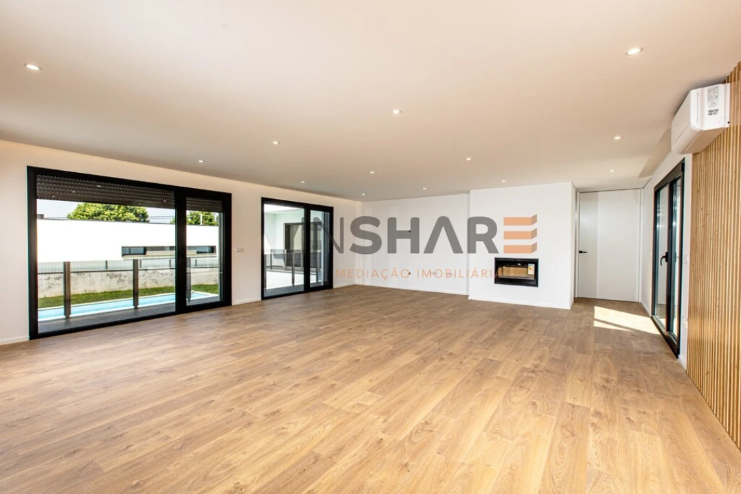 Moradia T3 para Venda em Merelim (São Paio), Panoias e Parada de Tibães Foto 2