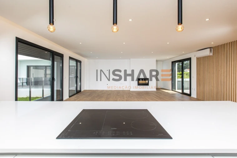 Moradia T3 para Venda em Merelim (São Paio), Panoias e Parada de Tibães Foto 5