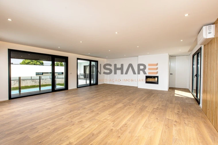 Moradia T3 para Venda em Merelim (São Paio), Panoias e Parada de Tibães Foto 2