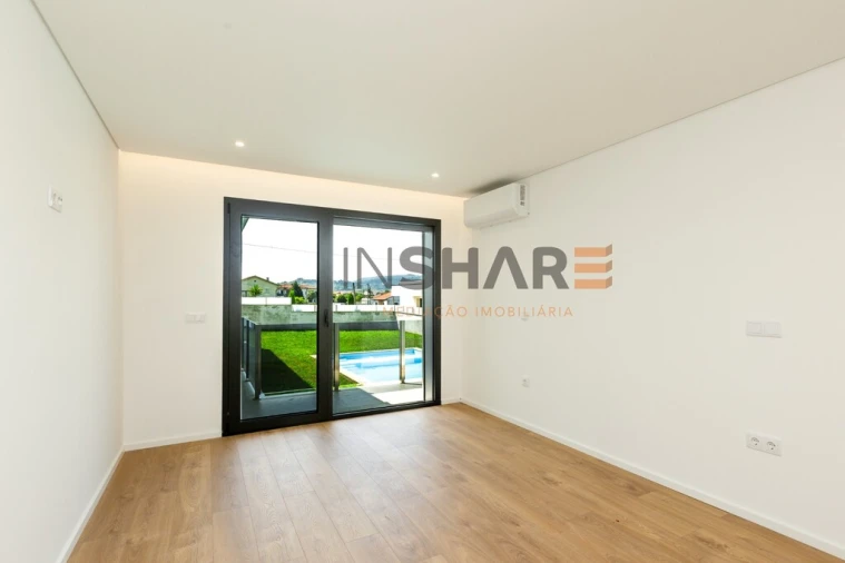 Moradia T3 para Venda em Merelim (São Paio), Panoias e Parada de Tibães Foto 12