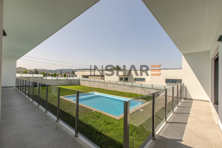 Moradia T3 para Venda em Merelim (São Paio), Panoias e Parada de Tibães Foto 23